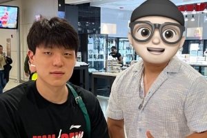 足球数据库-变了！媒体人：杨瀚森在训练中被肘到眼睛