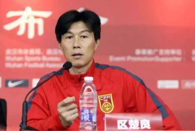 篮球数据库-区楚良：想起02世界杯 相信中国足球定会走出低谷